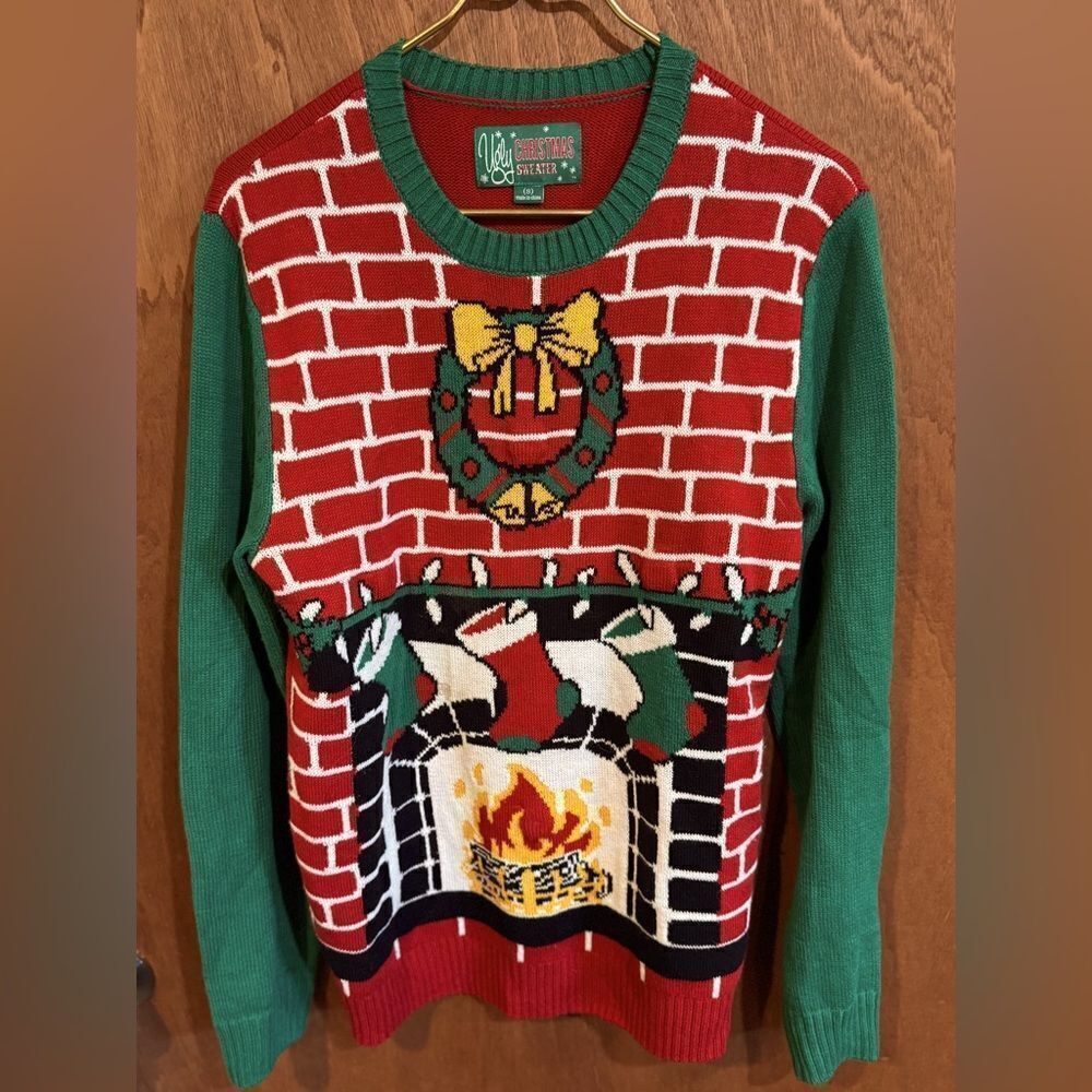 Ugly‎ Christmas Sweater Fireplace Design Size S